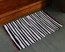 Load image into Gallery viewer, DOORMATS MULTI COLORED (18 INCHES X 28 INCHES)