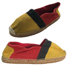 Load image into Gallery viewer, CAMILLE | flats | striped design
