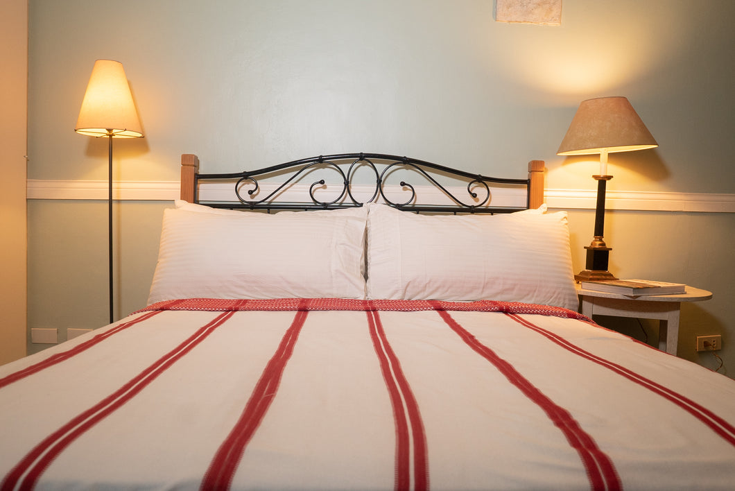 DILLI BEDCOVER IN WHITE AND RED