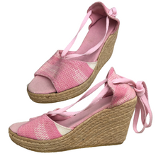 Load image into Gallery viewer, DINA | wedge | ikat and checks design
