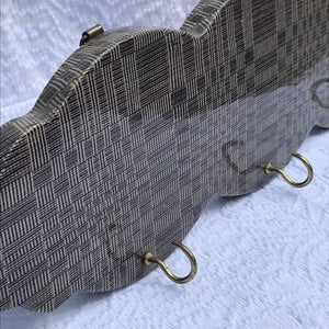 LAMINATED KEY HOLDERS