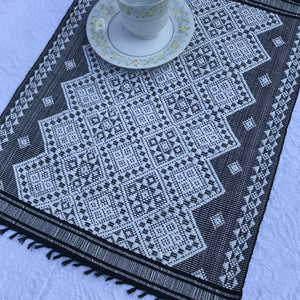 PLACEMATS IN PINILIAN WEAVE