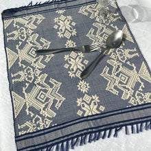 Load image into Gallery viewer, PLACEMATS IN PINILIAN WEAVE

