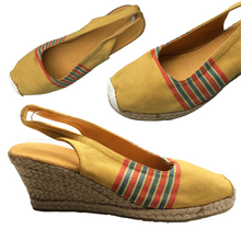 Load image into Gallery viewer, MARIEL | wedge | striped design

