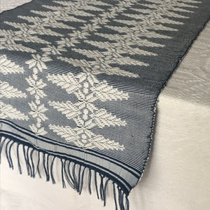 TABLE RUNNER/ PINILIAN WEAVE/ 2 YARDS