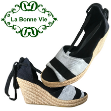 Load image into Gallery viewer, DINA | wedge | striped designs
